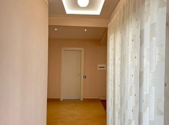 Penthouse & * Δυρράχιο