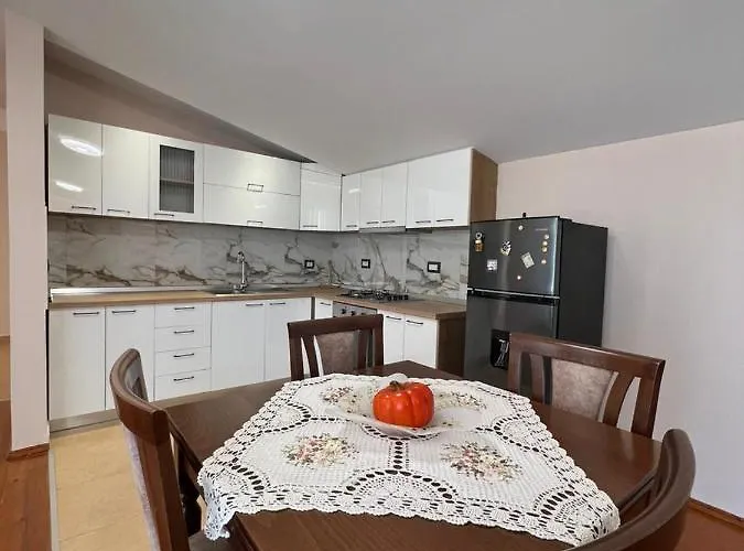 Apartament Penthouse & *