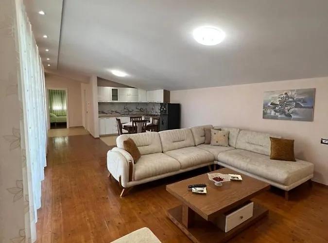 Penthouse & Apartament Durrës